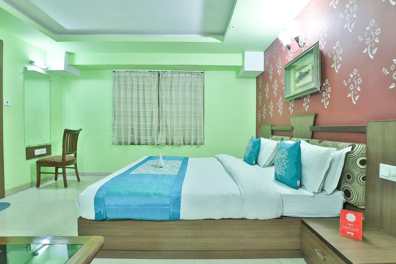 Oyo 4161 Hotel Shailly Inn أحمد أباد المظهر الخارجي الصورة